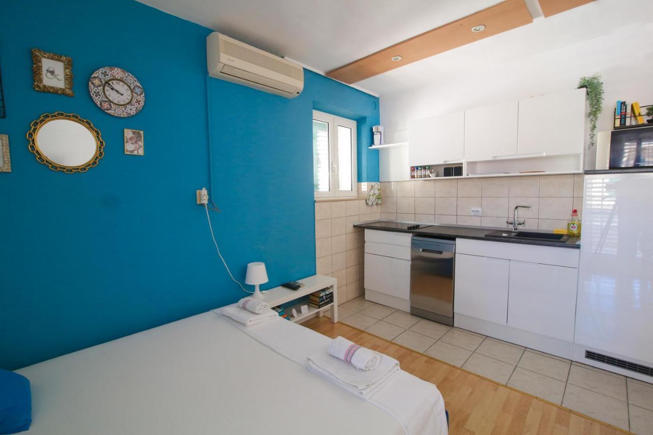 Apartment Bili-Sea View Apartment In The Center Makarska Exterior photo
